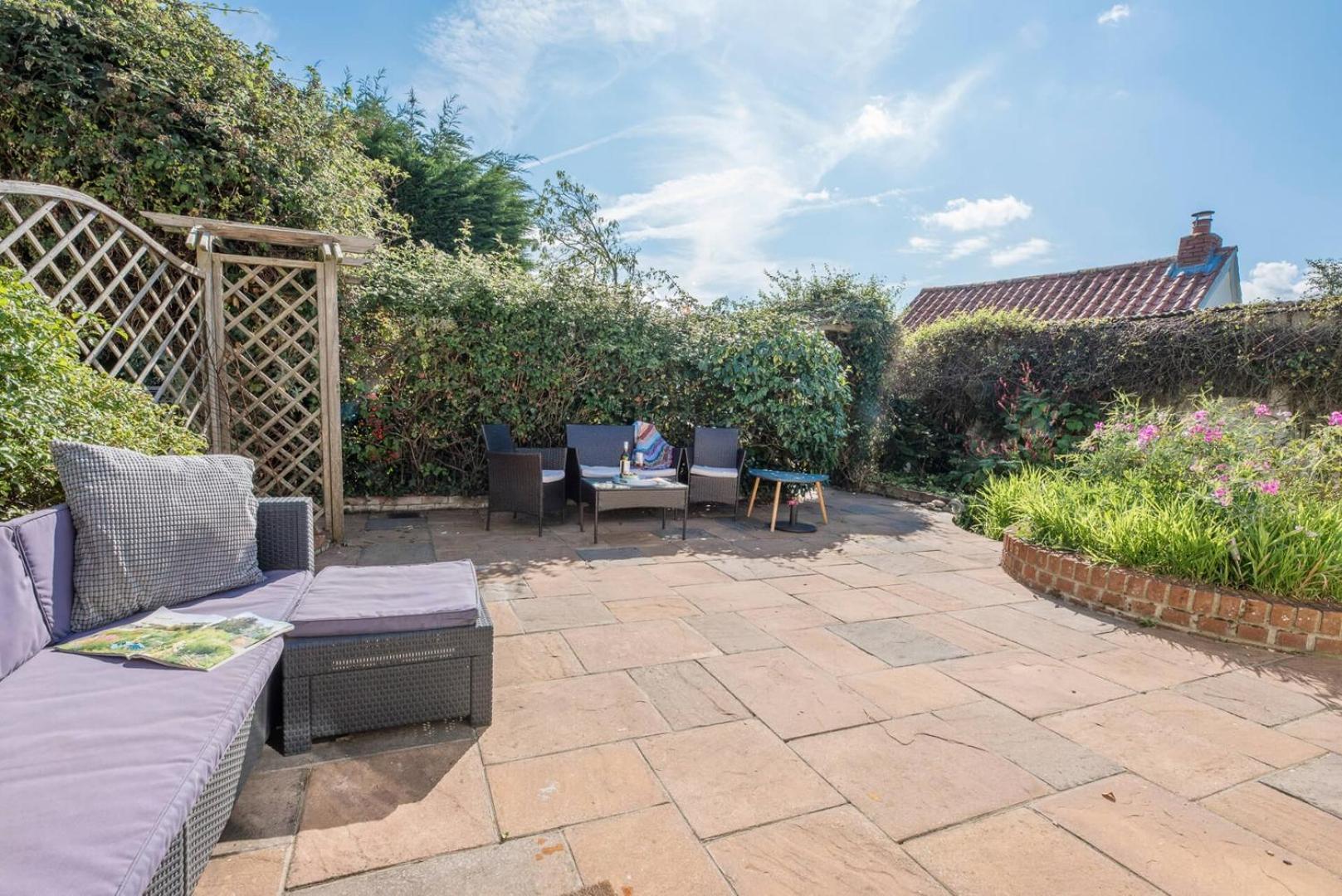 Saxon Cottage, Friston Экстерьер фото