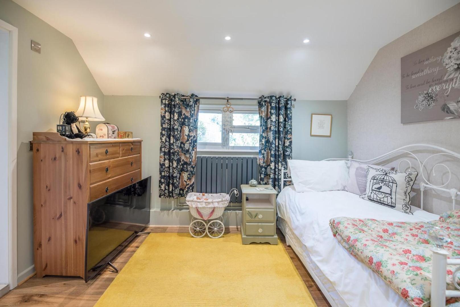 Saxon Cottage, Friston Экстерьер фото